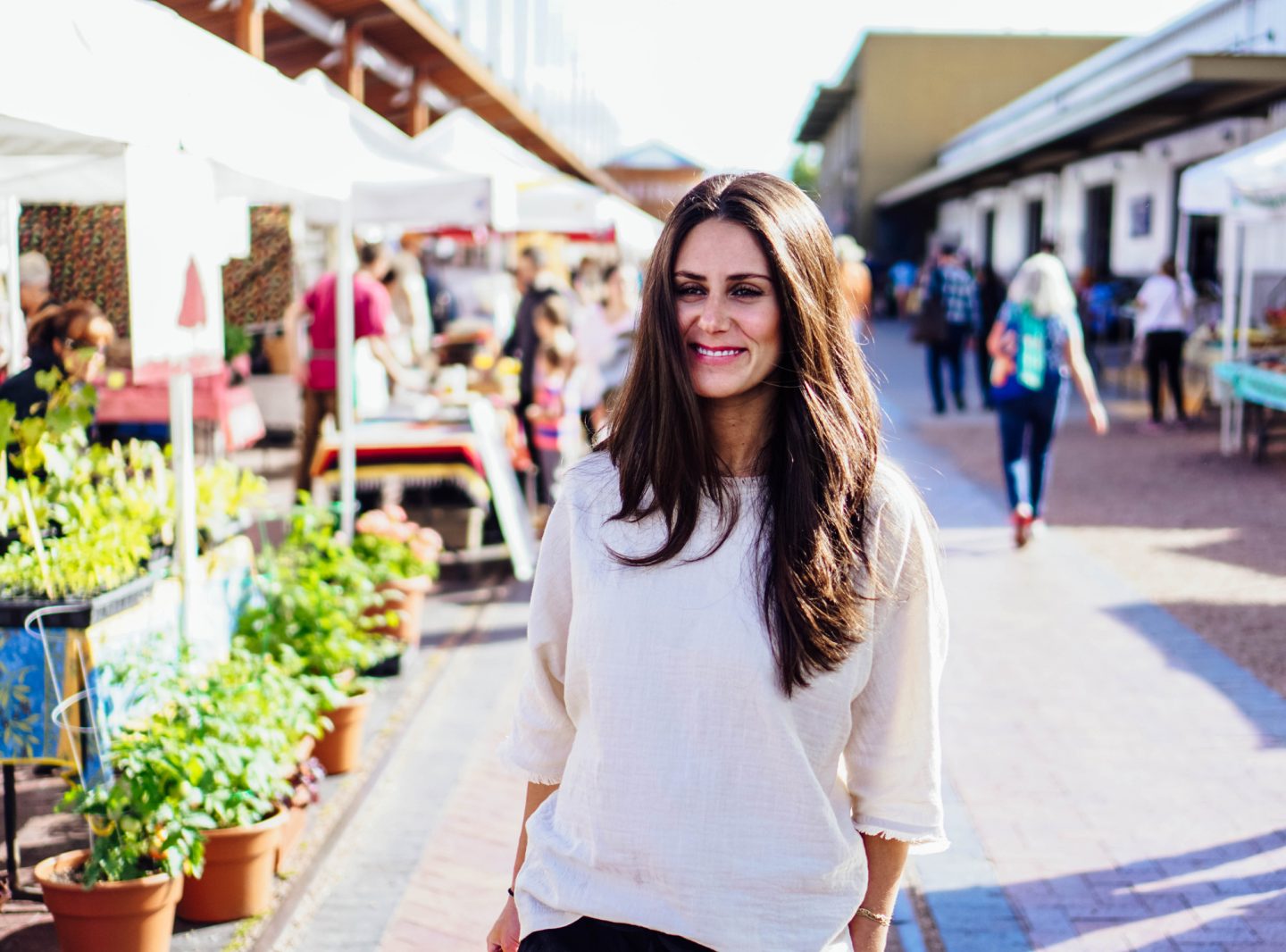 I'm exploring the Santa Fe Farmer's Market and the famous Cathedral Basilica of St. Francis of Assisi in some of my favorite maternity pieces from hatch collection over on The Dandy Liar, including this comfortable black jumper, and these extra forgiving paperbag waist pants and linen top.